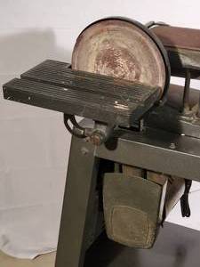 lot 251 image: Craftsman Combo 6 Belt  9 Disc Sander