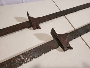lot 282 image: (2) Woodworking Clamps Lot