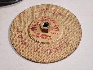 lot 294 image: (2) 7-18 Grinding Discs & Welding Helmet