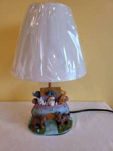 lot 325 image: New Noahs Ark Lamp