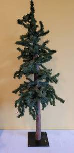 lot 328 image: Decorative Pine Tree Set
