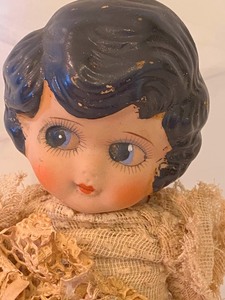 lot 356 image: Adorable Vintage Doll