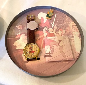 lot 366 image: Disneys Peter Pan Watch w Packaging Tin - series III.