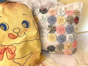 lot 378 image: Vintage Textiles