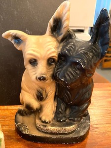 lot 348 image: Six Dog Chalkware Figurines