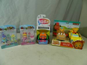 lot 116 image: New Toys