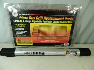 lot 125 image: New Grill Mat and Large Cooking Grate