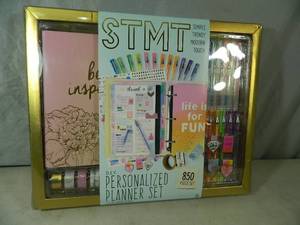 lot 133 image: New 850 Piece DIY Planner Set