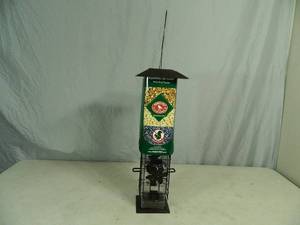 lot 10 image: New Perky Pet Squirrel Be Gone Wild Bird Feeder