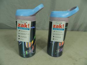 lot 28 image: 2 New Zak Leak Proof Frozen The Movie Tumblers