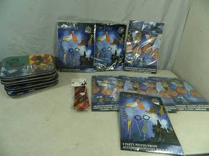 lot 59 image: New Harry Potter Party Supplies