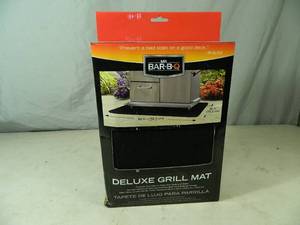 lot 87 image: New Deluxe Grill Mat