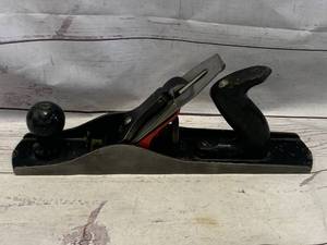 lot 6 image: Antique Millers Falls 14 Jack Plane