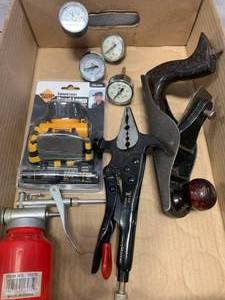 lot 9 image: Vintage Wood Plane, Gauges, Tools