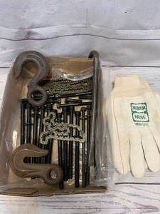 lot 71 image: Gloves, Hooks, Crowbar, Fasteners, Roller Chain
