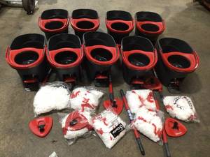 lot 29 image: Lot of Ocedar buckets and some mops see pictures