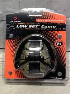 lot 92 image: Radians Camo Hunting Shooting Headphones