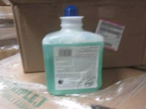 lot 17 image: dial basics soap 3 -33.8 floz conta...