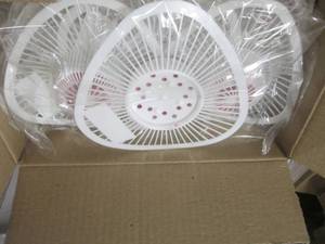 lot 29 image: 1 case of urnial screens ...