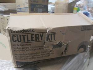 lot 46 image: case of boardwalk cutlery kit 1 spo...