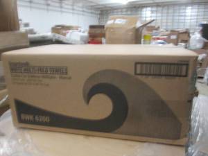lot 124 image: 1 case of boardwalk multifold towel...