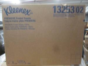 lot 229 image: kleenex premier folded towels ...