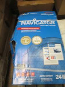 lot 319 image: case of navigator 8.5x11 printer pa...