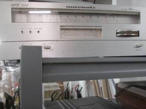 lot 365 image: vintage maratz reciever powers on ...