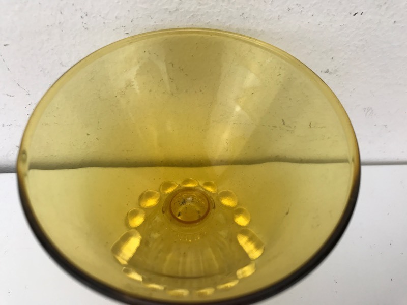 lot 77 image: Vintage - Yellow Two-Tone Glass