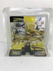 lot 22 image: Vintage - Helping Hand Magnifying Glass