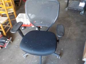 lot 9 image: Black Office Chair adjustable 5 leg...