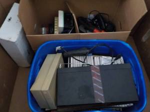 lot 30 image: Pallet of Random Items buyer is re...