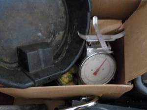 lot 31 image: Pallet of Random Items buyer is re...