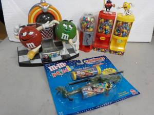 lot 58 image: M & M Collectibles...