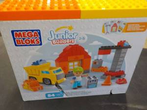 lot 142 image: Mega Bloks Junior Builder...