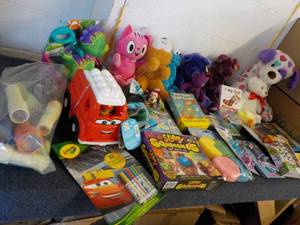 lot 152 image: Stuffed Animals and Toys...