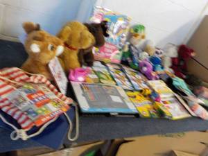 lot 153 image: Stuffed Animals and Toys...