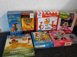 lot 162 image: Puzzles...