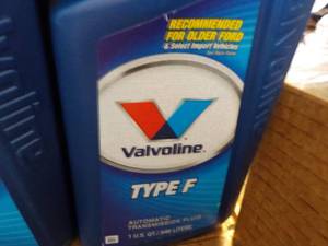 lot 203 image: Case of 12 Valvoline Type F Automat...