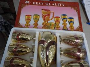 lot 296 image: ZG Best Quality 7 pc Pitcher and Gl...