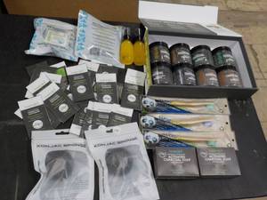 lot 306 image: Bemindful and Invitamin Sample Pack...