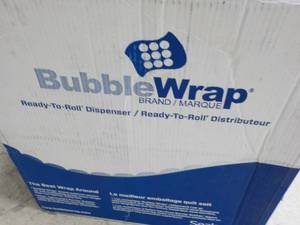 lot 326 image: Bubble Wrap 175 ft - 12 wide roll...