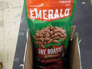 lot 355 image: Case of 5 -5 oz Bags Emerald Dry Ro...