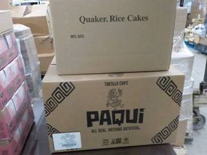 lot 374 image: Case of 12 - 7 oz PAQUI Chips and 1...