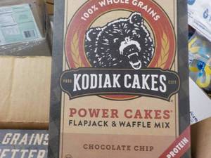 lot 379 image: Case of Kodiak Power Cakes 6 per c...