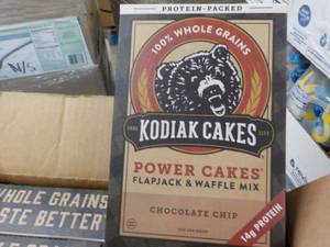 lot 380 image: Case of Kodiak Power Cakes 6 per c...