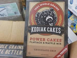 lot 381 image: Case of Kodiak Power Cakes 6 per c...