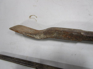 lot 387 image: Wonder Bar & Pry Bar