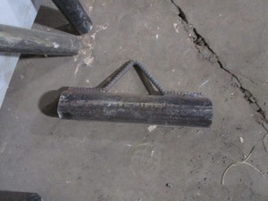 lot 415 image: Large Spool Stand