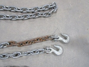 lot 424 image: Log Chain